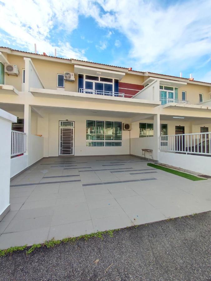 Spacious Family House At Desaru Harmonia 2 Exterior foto